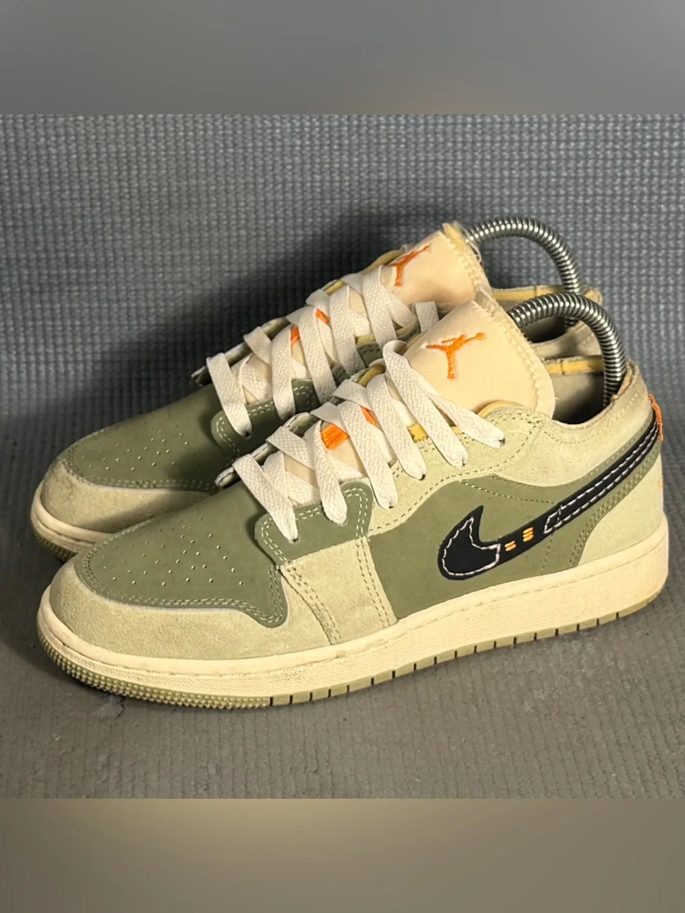 Nike Air Jordan 1 Low SE Craft Sky J Light Olive Shoes Sz 4.5Y Sz 6 Women